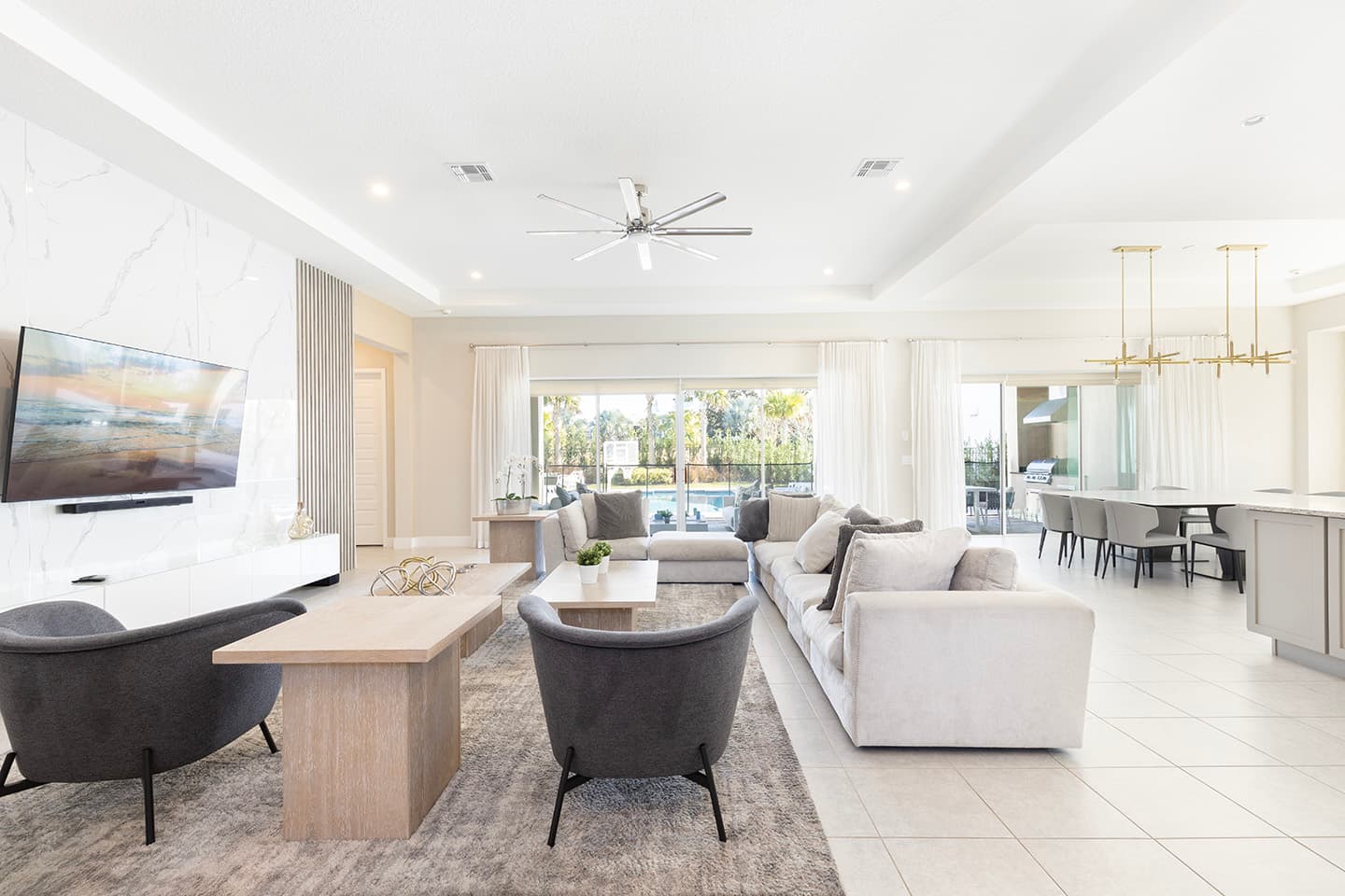 The Bright Bear's Den Oasis - Image 8