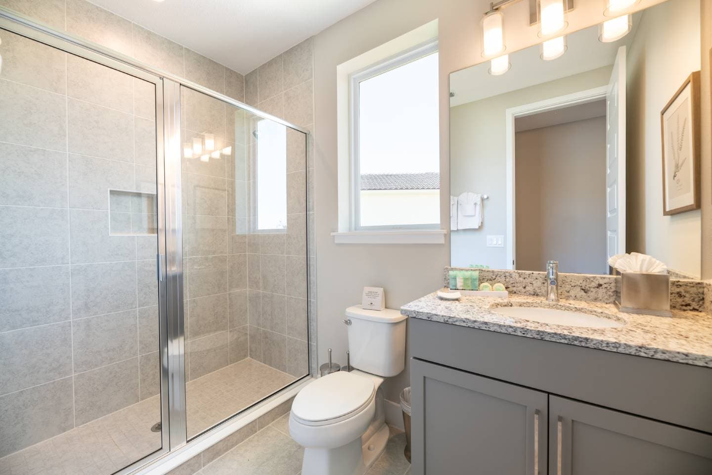 The Bright Bear's Den Oasis - Image 27