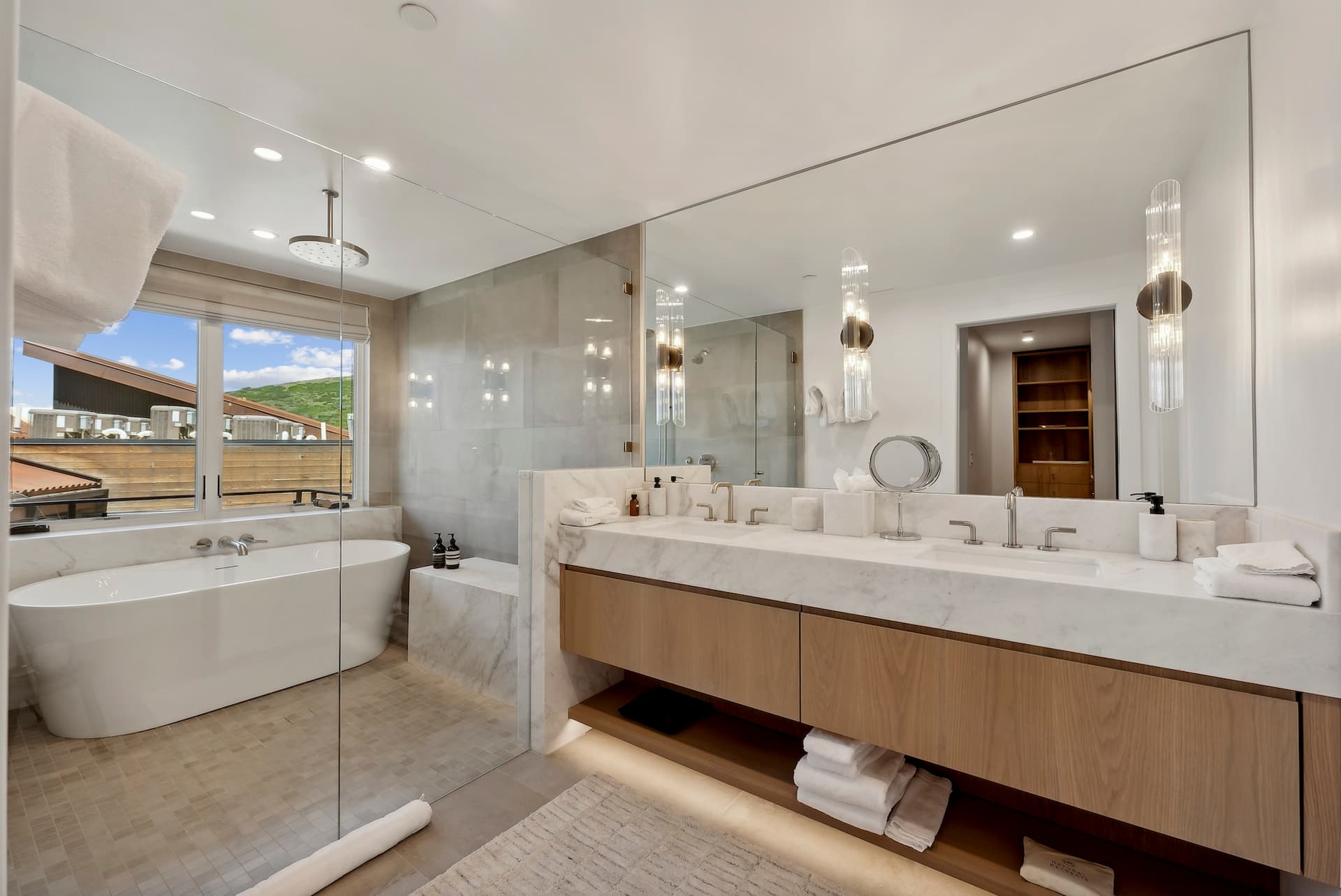 Slopeside Modern in Kings Crown - Image 18