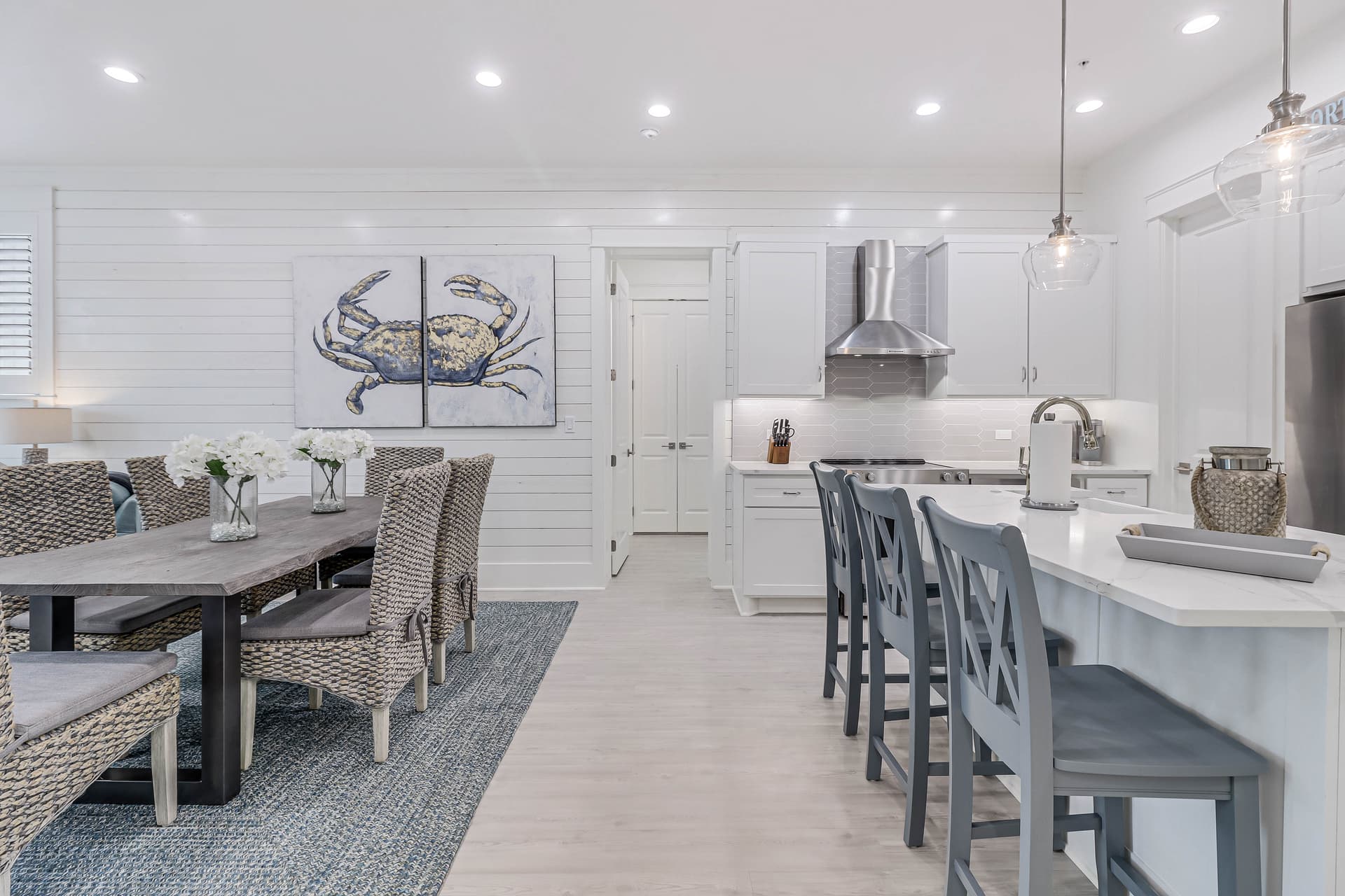 Beach Daze - Image 11