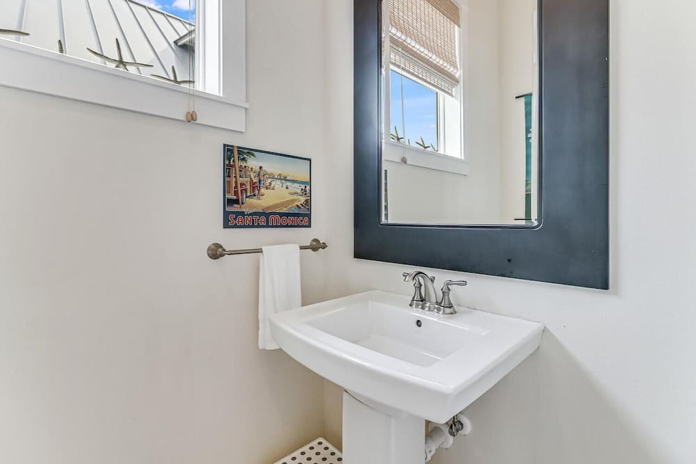 Beach Music #126 - Image 14