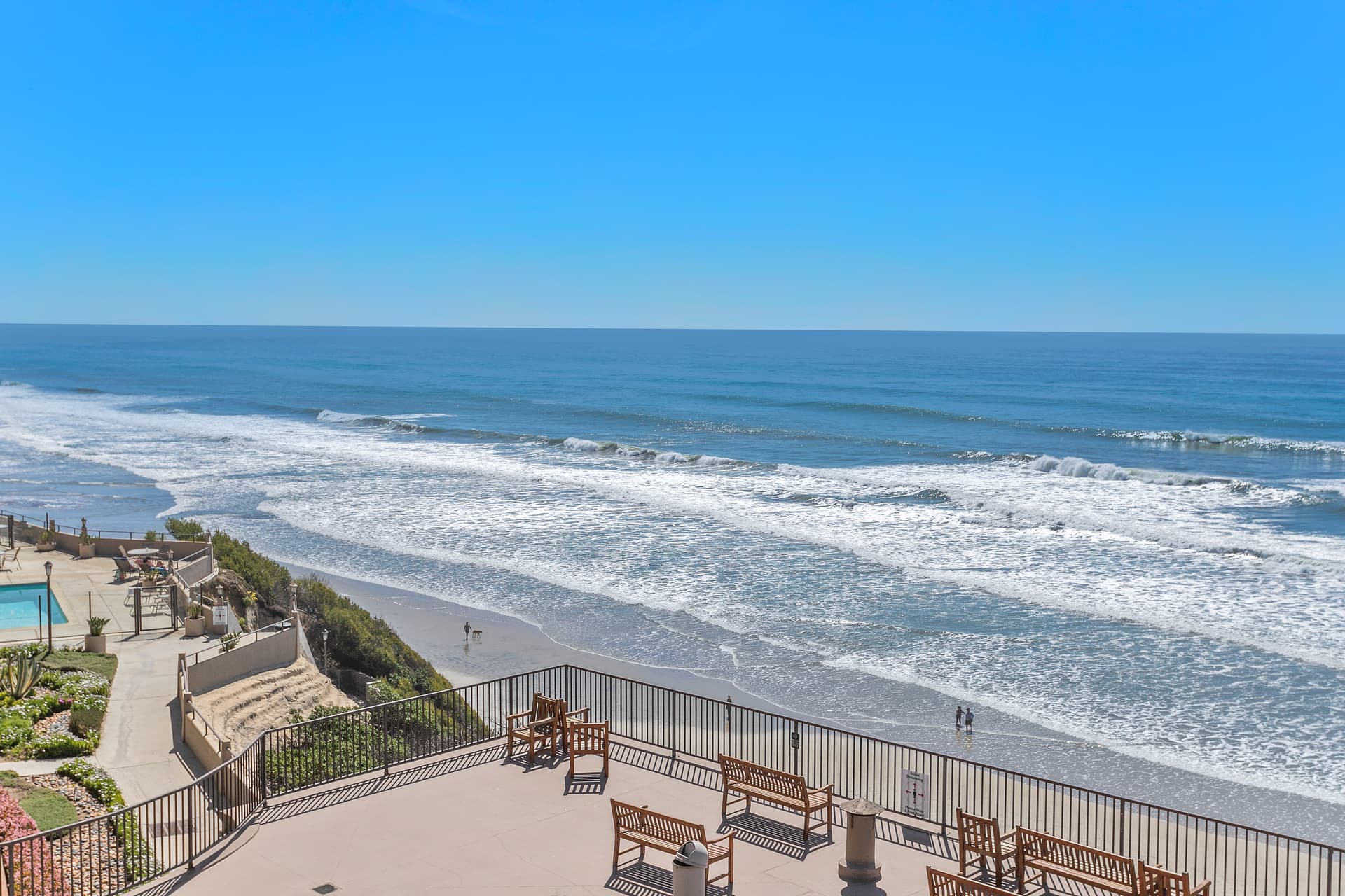 Beach Beauty - Image 2