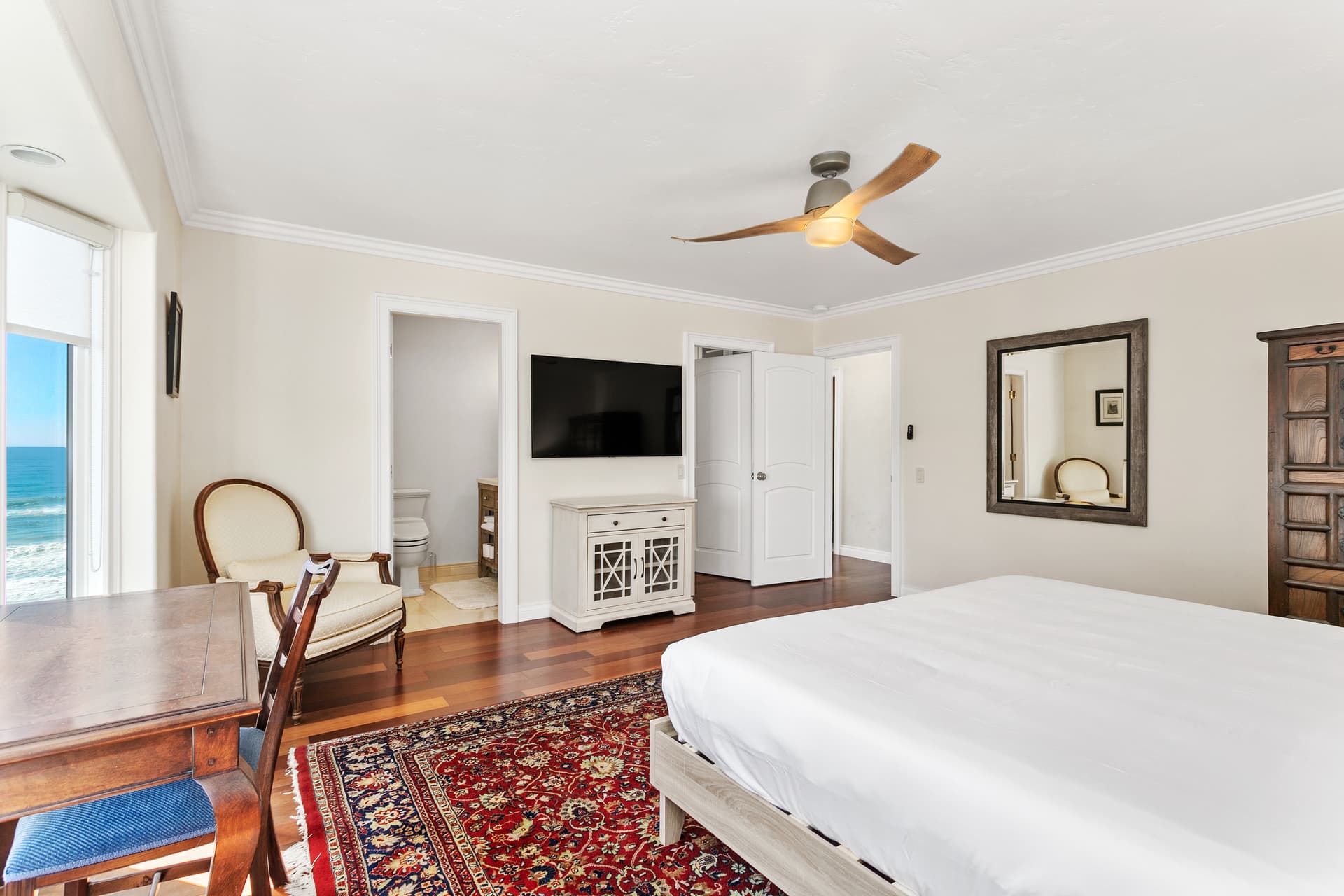 Beach Beauty - Image 16