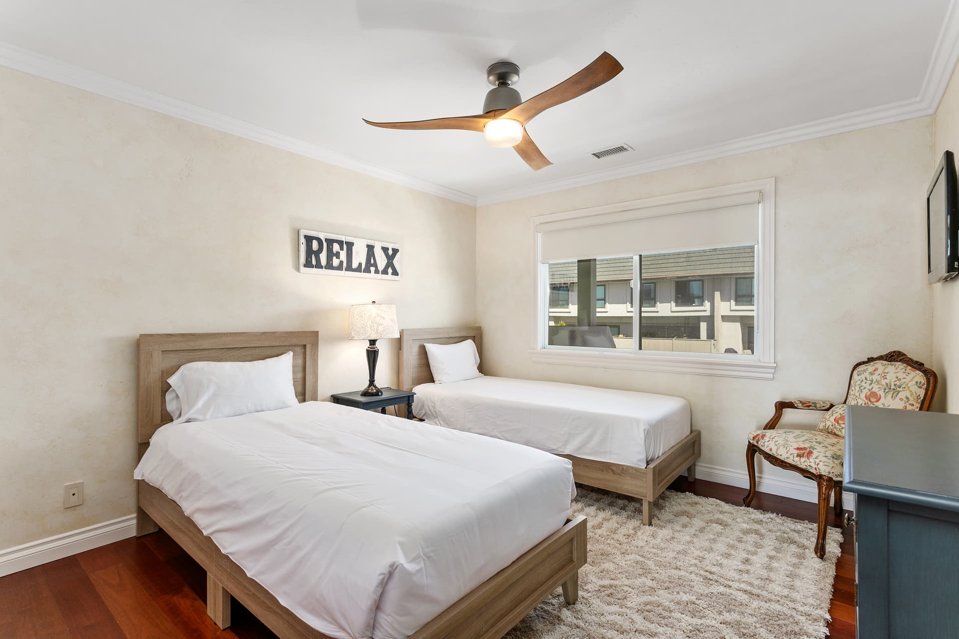 Beach Beauty - Image 22