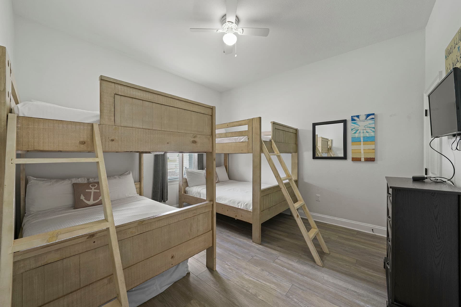 Beaches and Dreams - Image 11