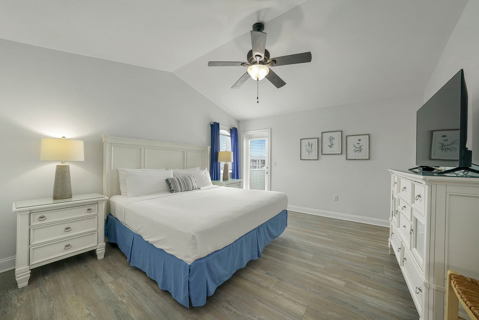 Beaches and Dreams - Image 21