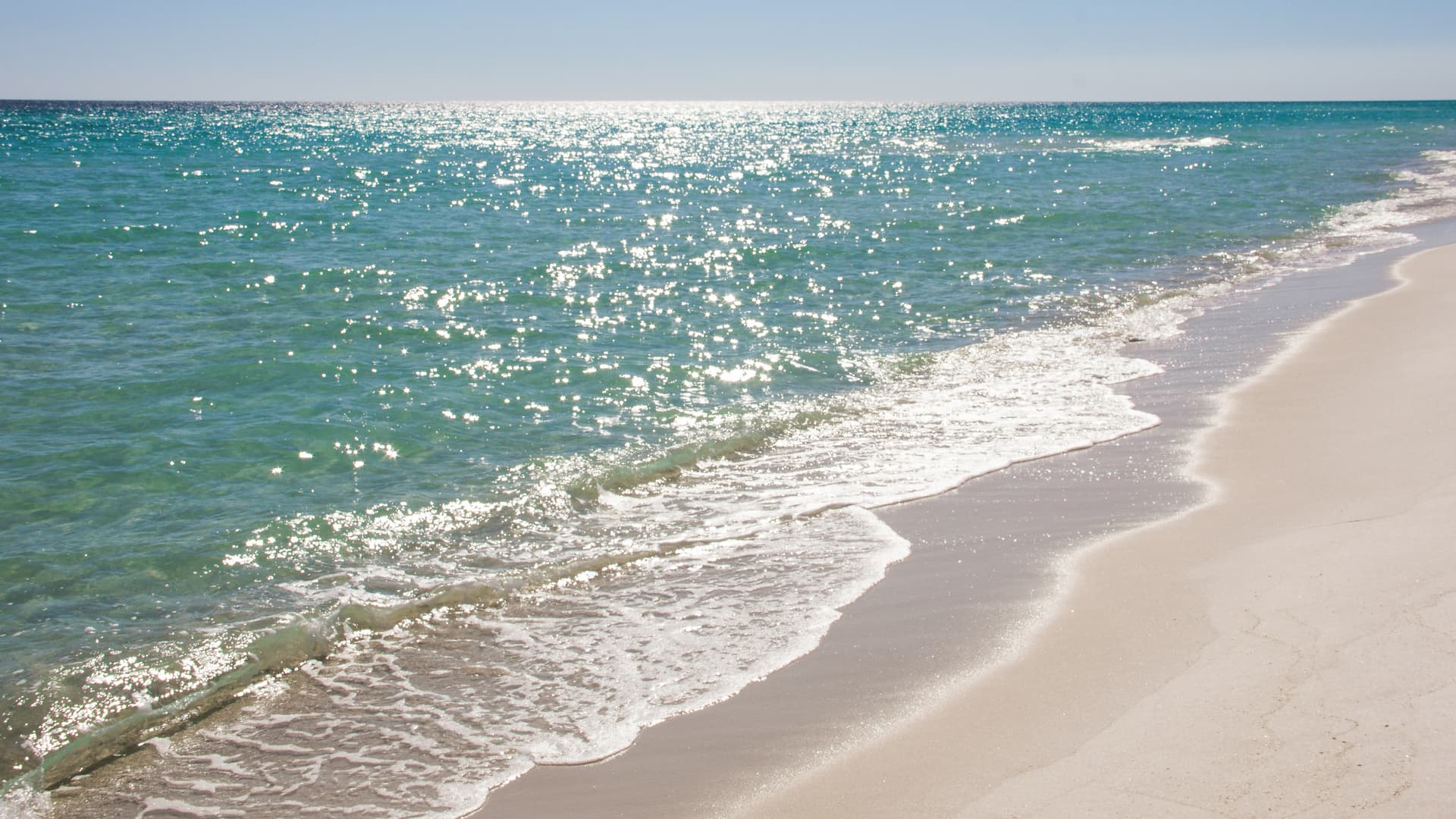 Modern Beach Residence - Image 61