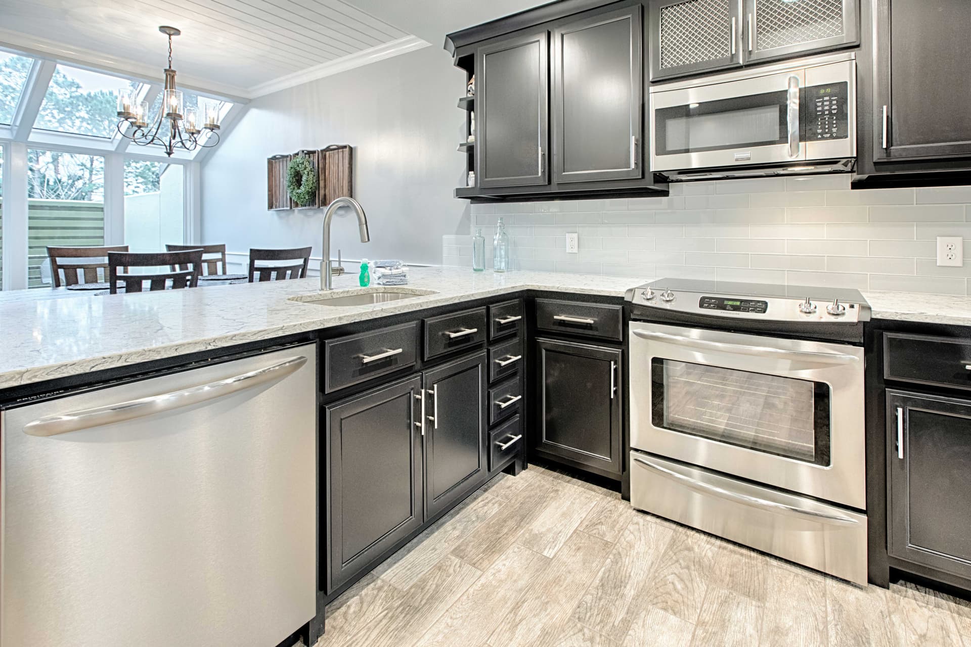 Hard To Leave - Image 9