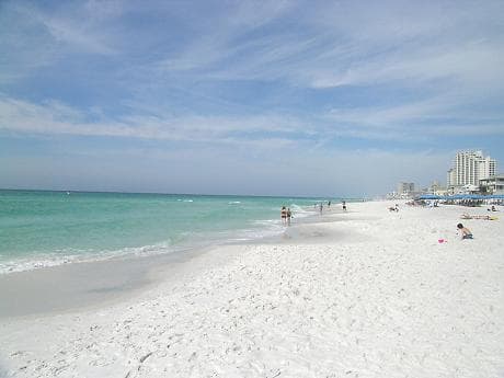 Lakefront Residence - Image 26