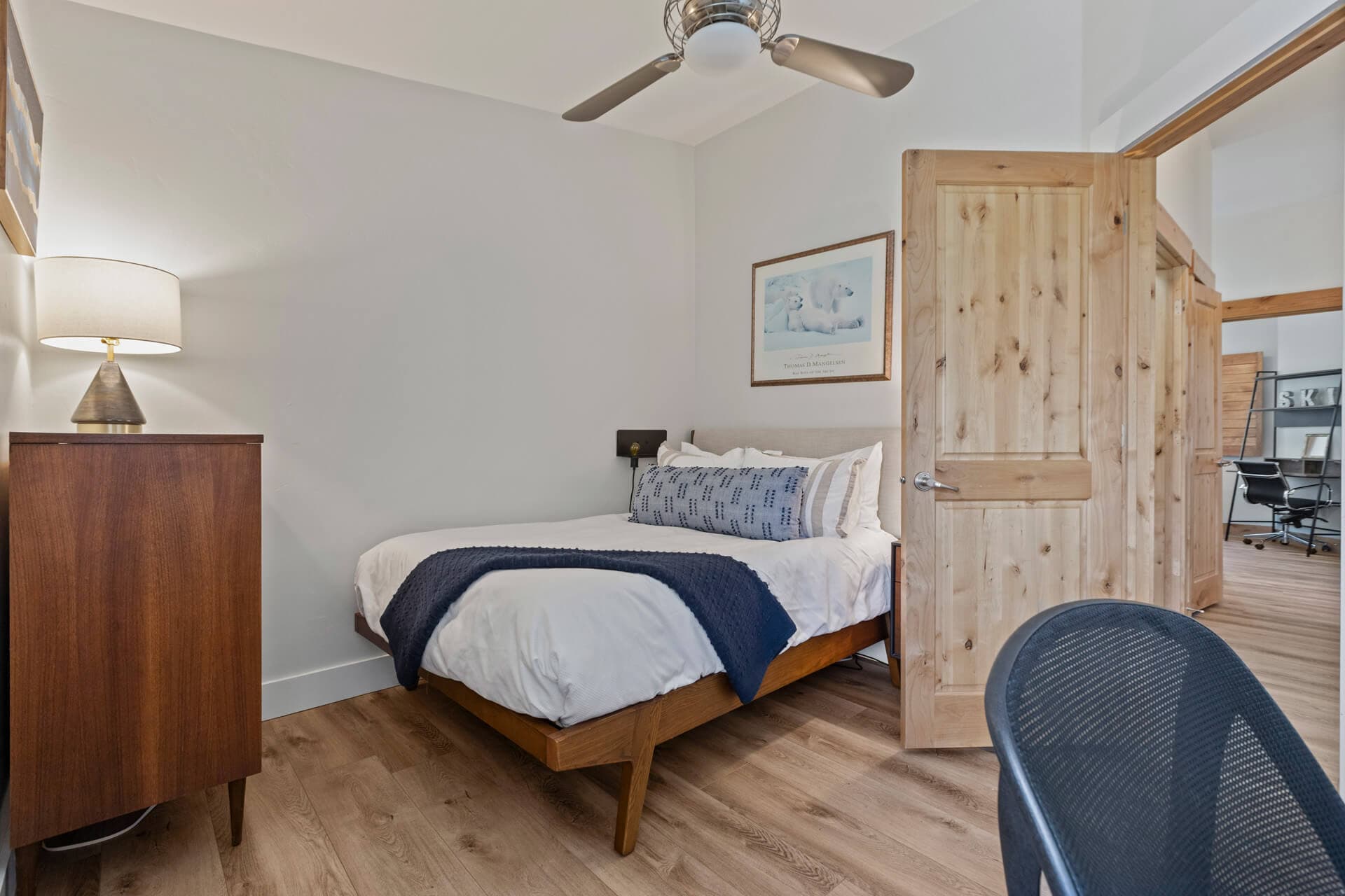 Bear Hollow Village #5595 - Image 21