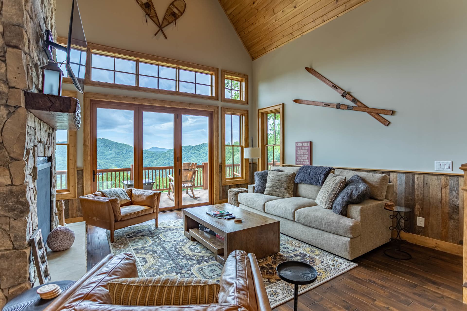 Bear Tracks at Eagles Nest - Image 4