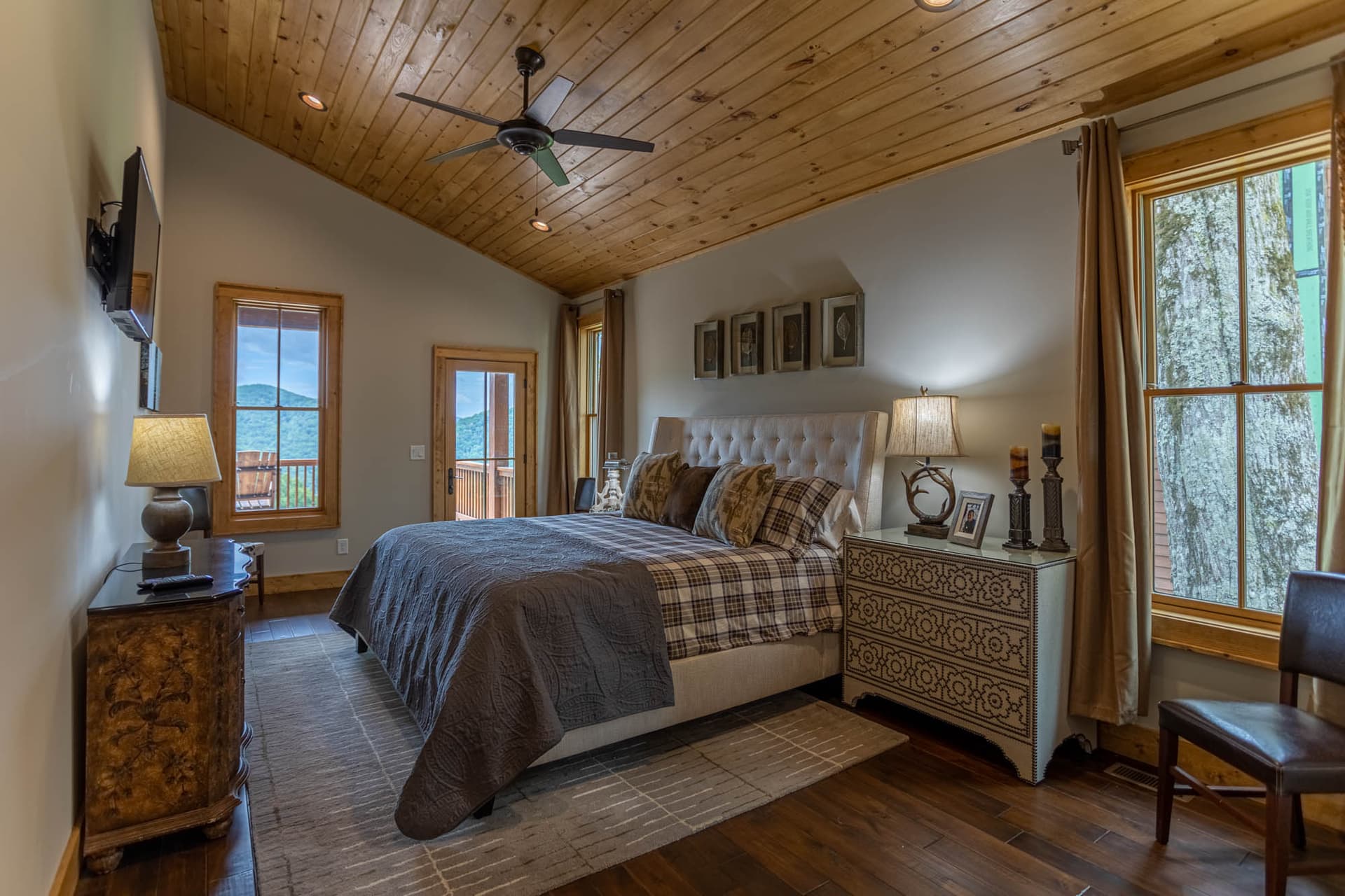 Bear Tracks at Eagles Nest - Image 16