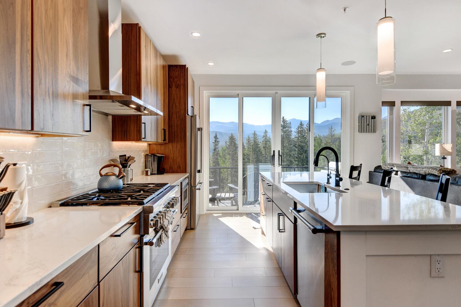 Bear Trail Chalet #411 - Image 10