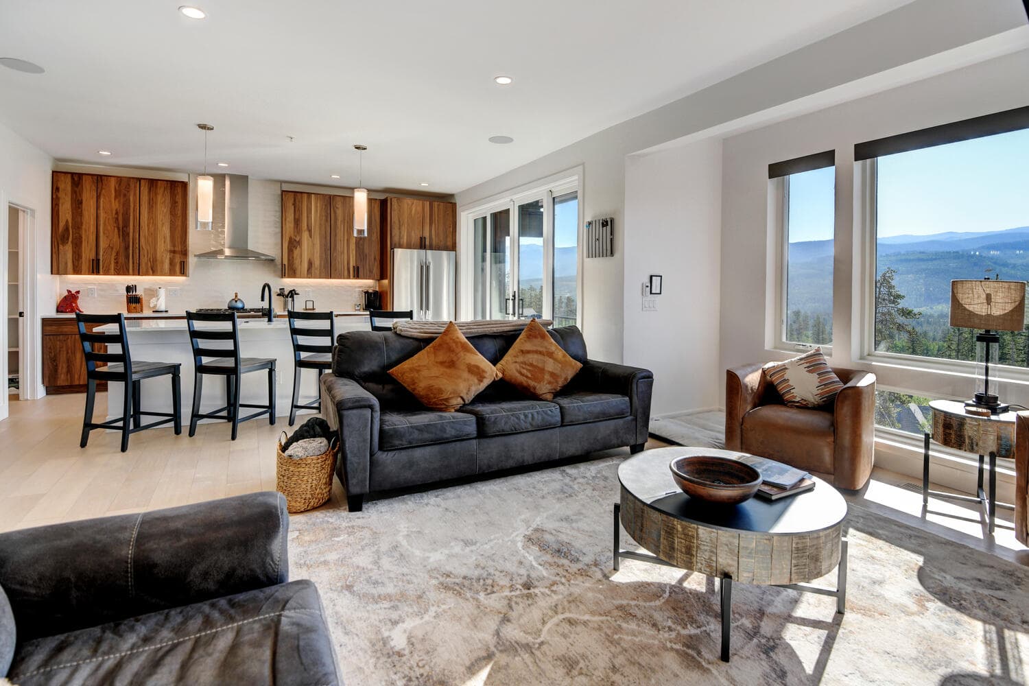 Bear Trail Chalet #411 - Image 14