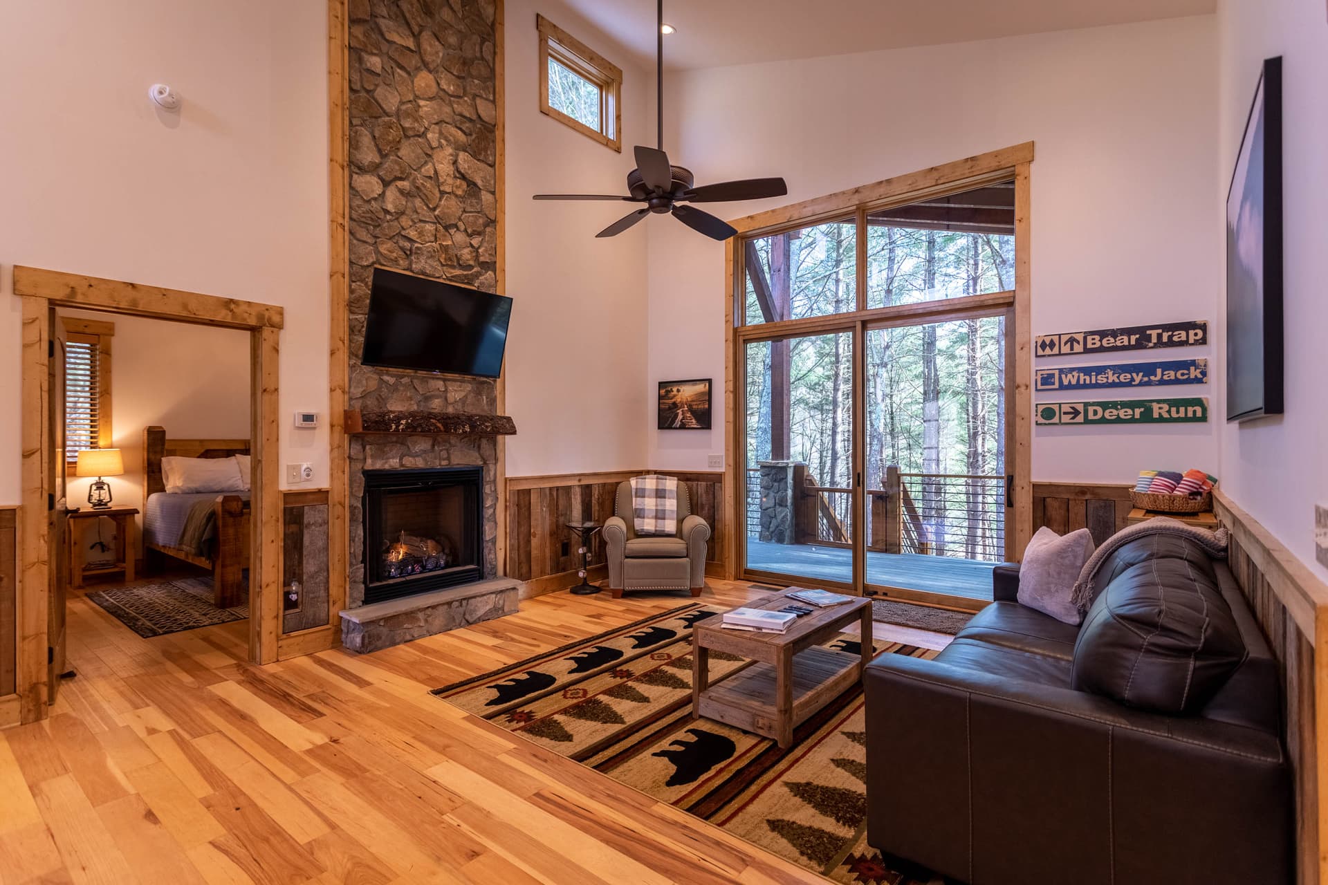 Bear Woods Belle - Image 4