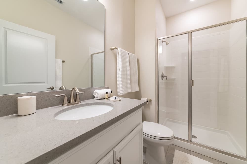 Storey Lake Retreat - Image 8