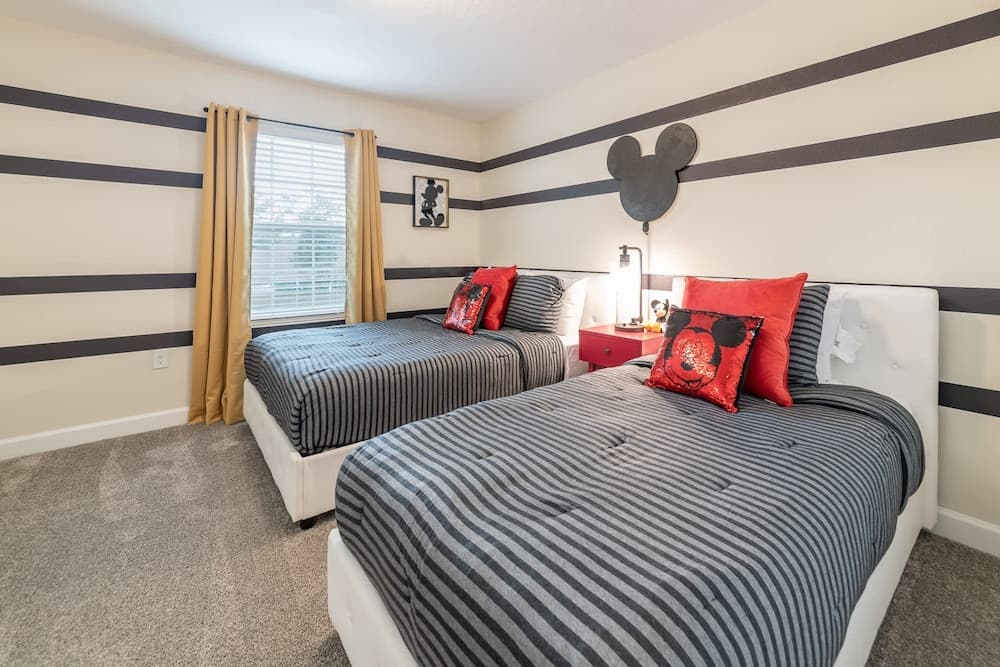 Storey Lake Retreat - Image 12