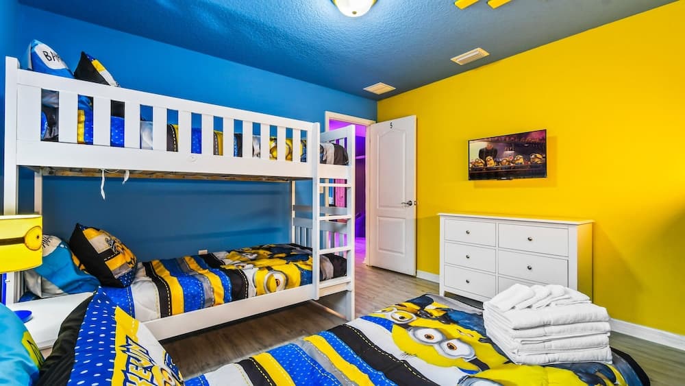 Bright Lakeview Villa #1671 - Image 23