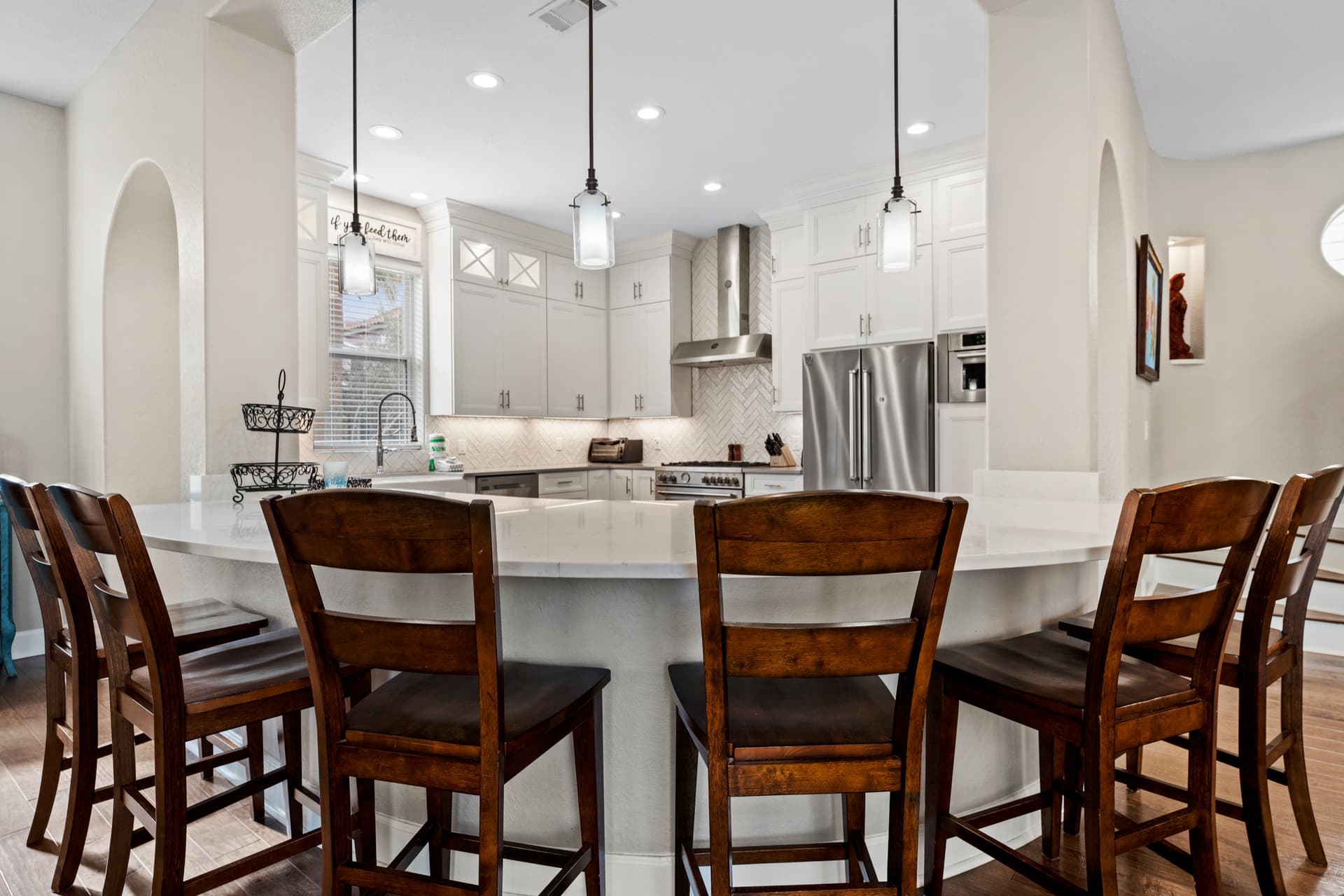 Beauty And The Beach - Image 4