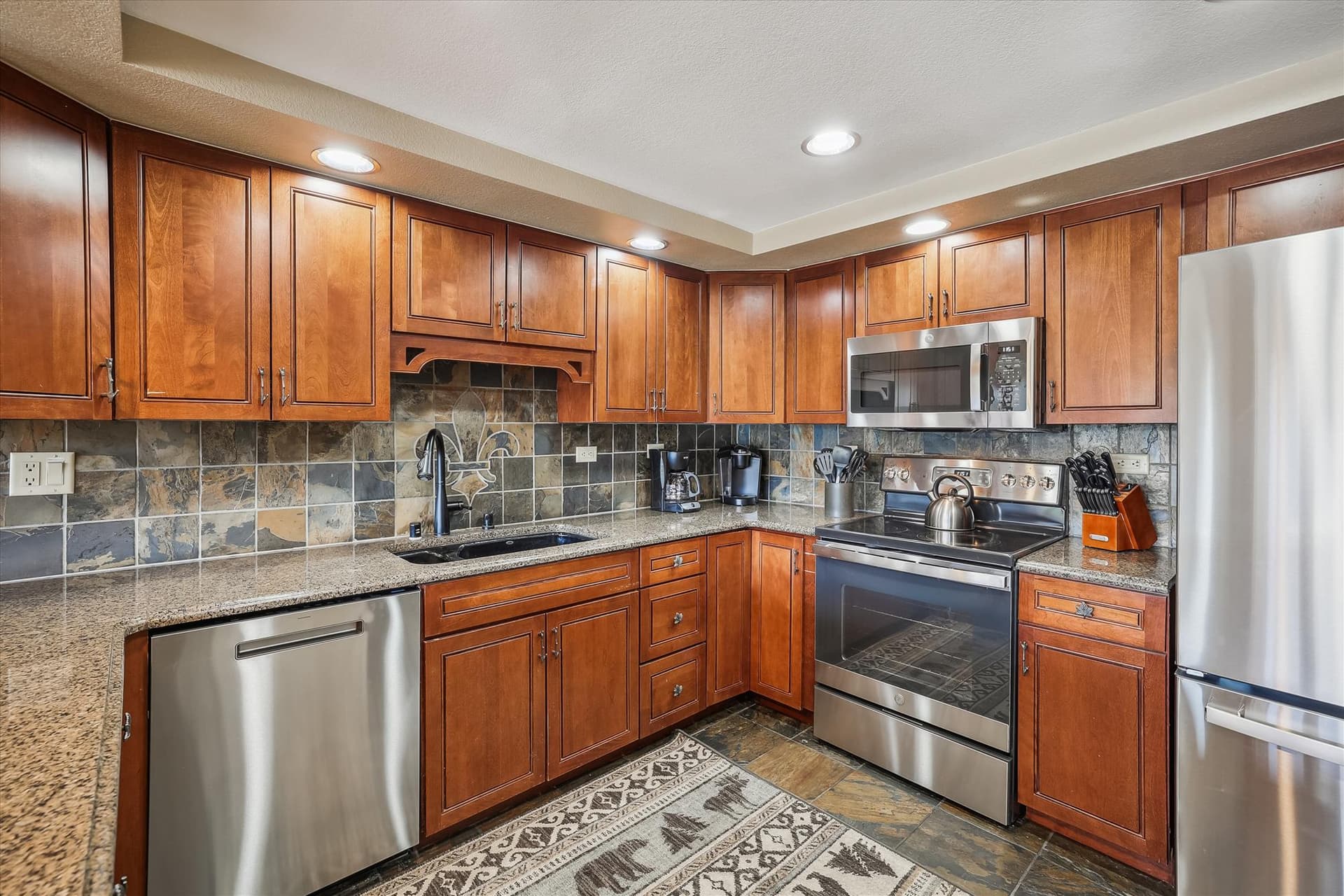 Beaver Run Black Diamond Penthouse - Image 8