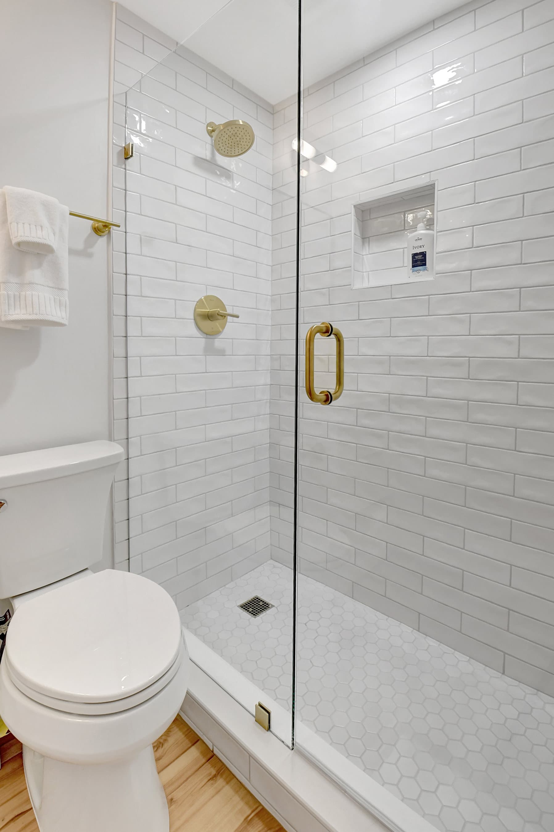 Begonia Cottage - Image 25