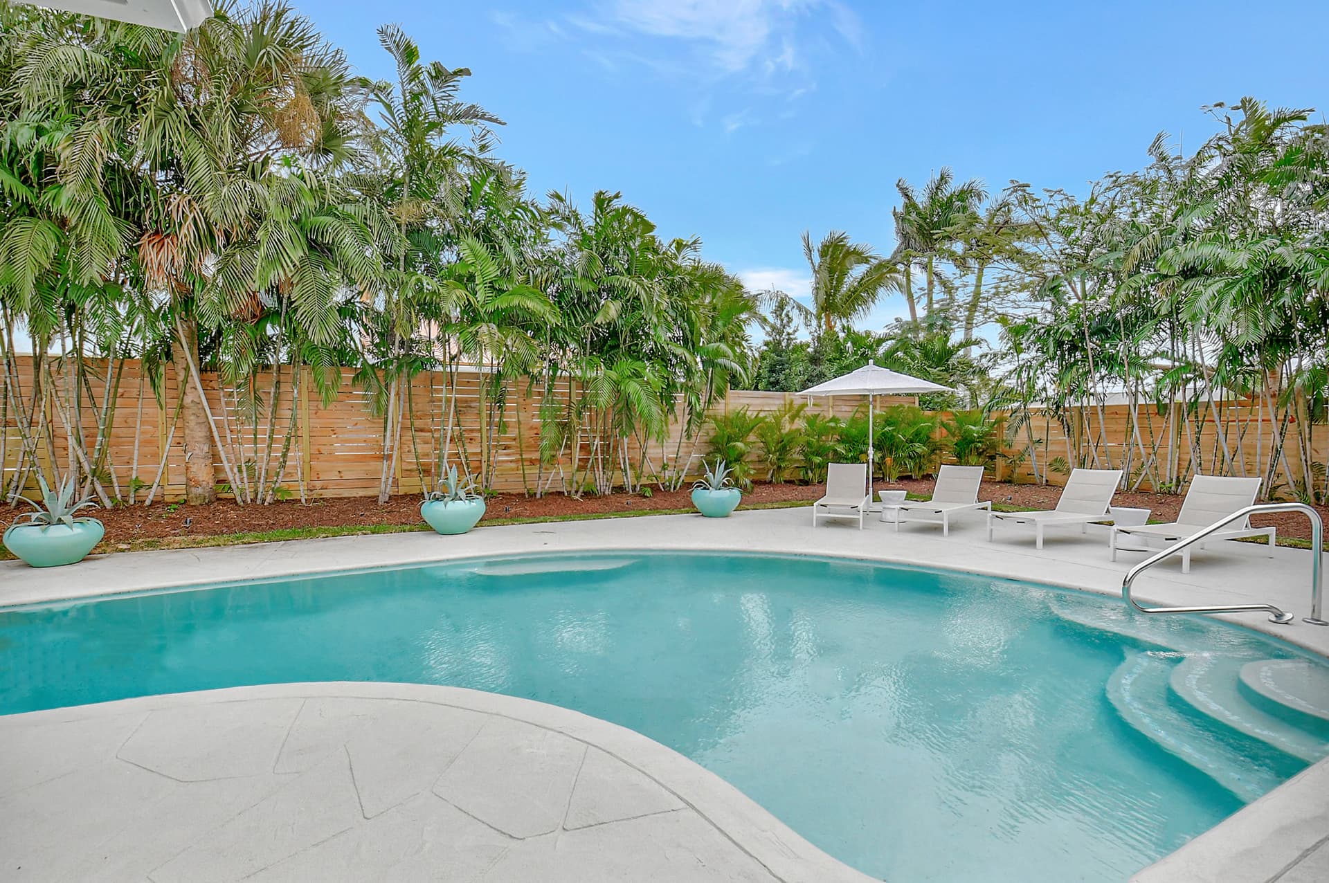 Begonia Cottage - Image 2