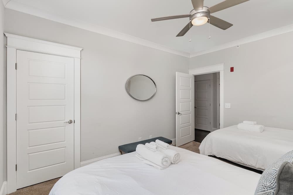 Belwood Manor - Image 25