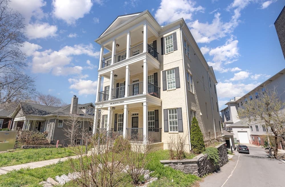 Belwood Manor - Image 29