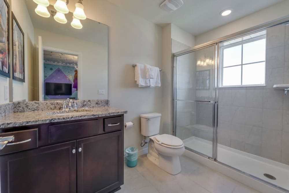 Best Windsor Island House - Image 19