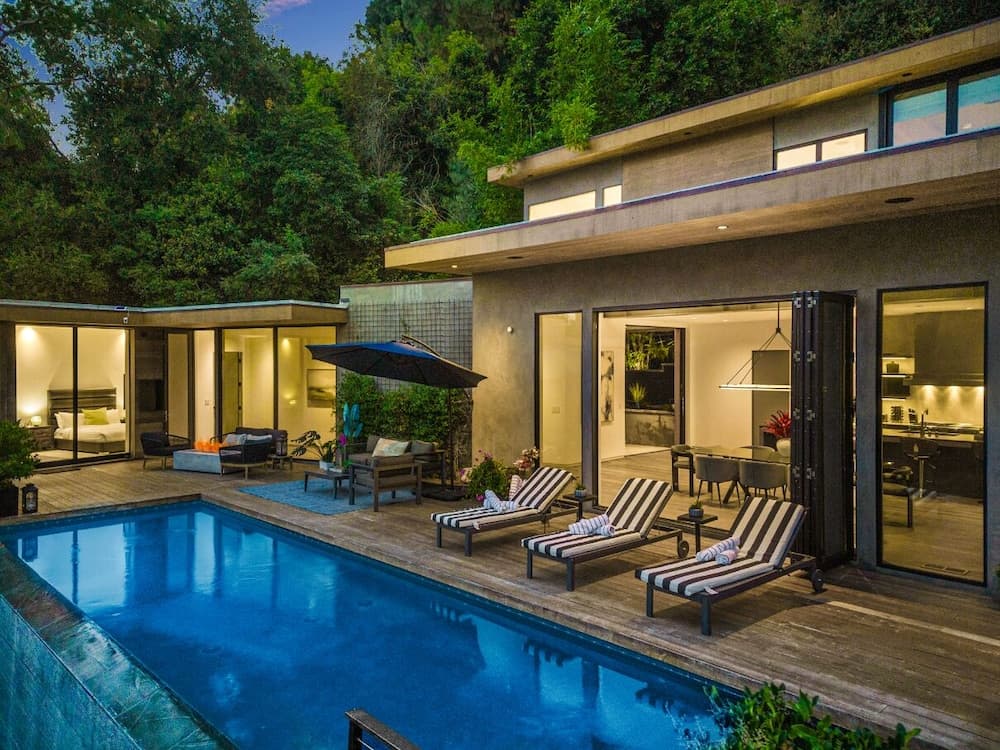 Beverly Glen Hillside Haven - Image 23