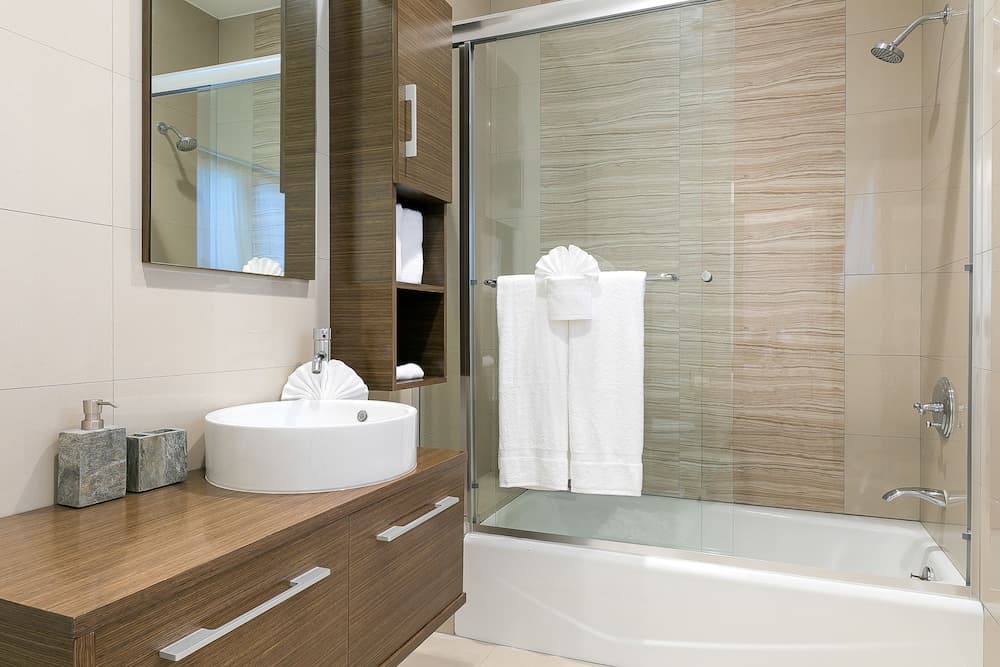 Beverly Hills Luxury Modern Palace - Image 18