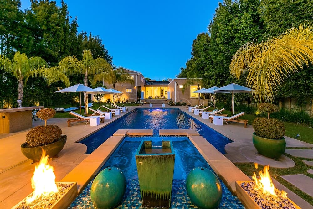 Beverly Hills Luxury Modern Palace - Image 29