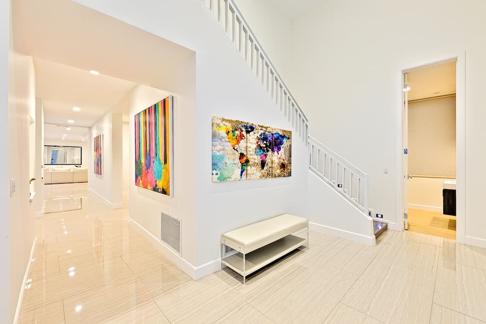 Beverly Hills Luxury Modern Palace - Image 25