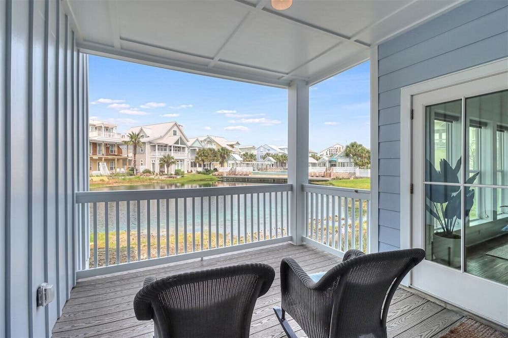 Beyond Paradise #119 - Image 40