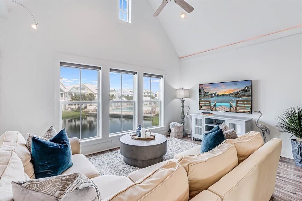 Beyond Paradise #119 - Image 3