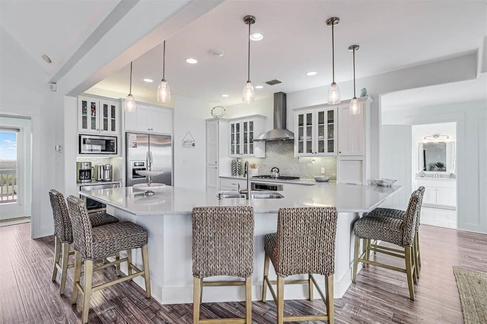 Beyond Paradise #119 - Image 5