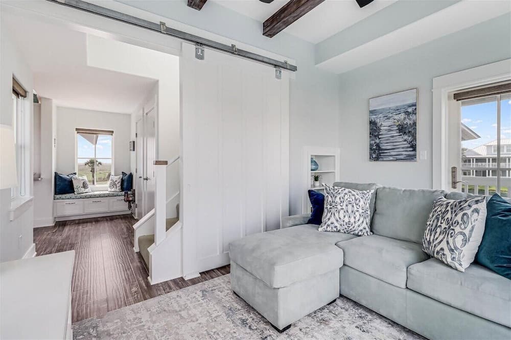 Beyond Paradise #119 - Image 27