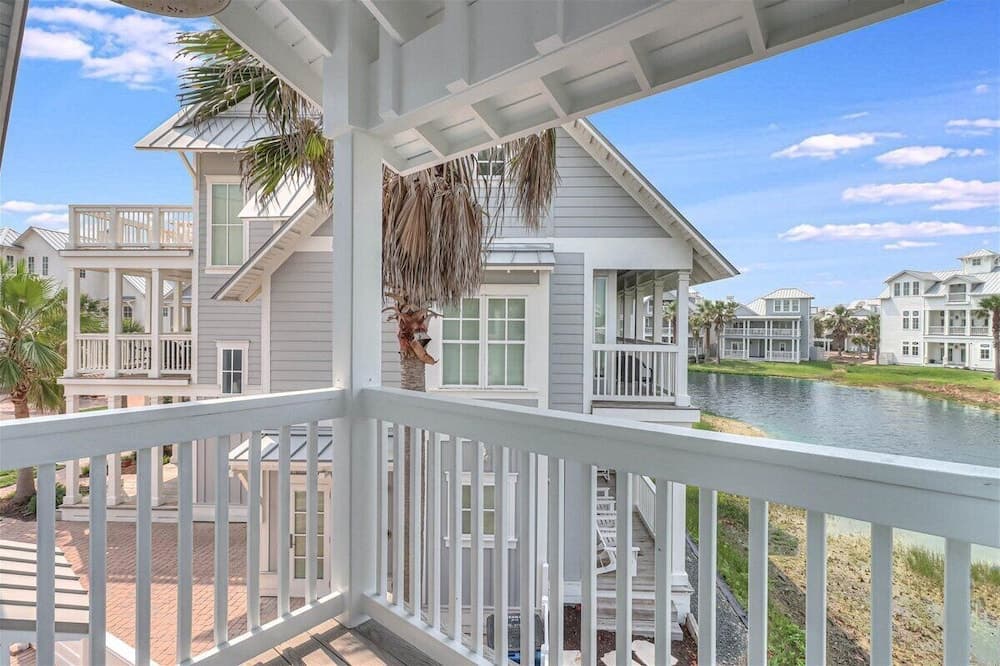 Beyond Paradise #119 - Image 41