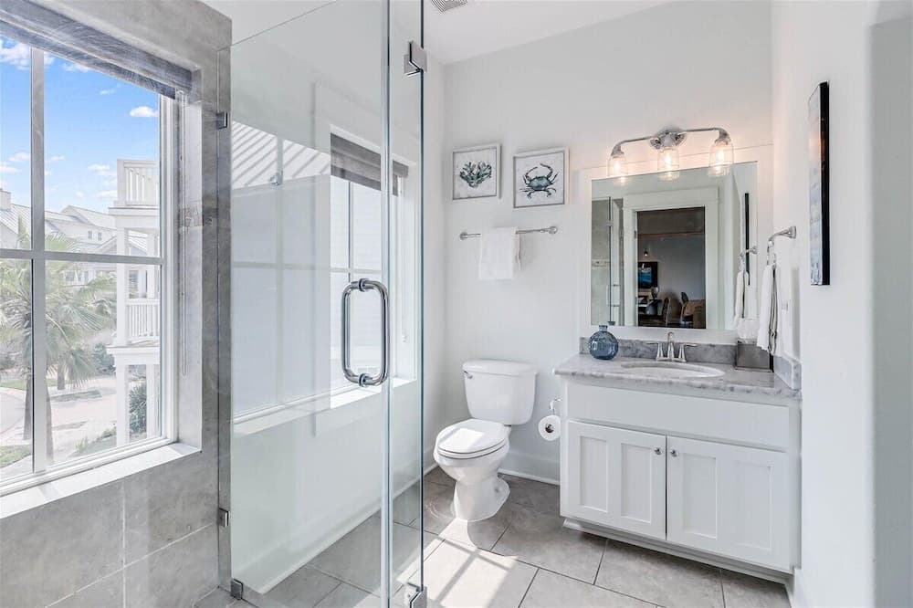 Beyond Paradise #119 - Image 30