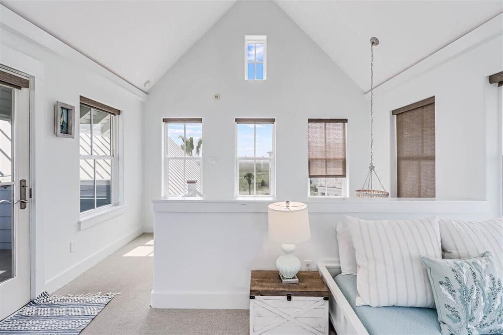 Beyond Paradise #119 - Image 38