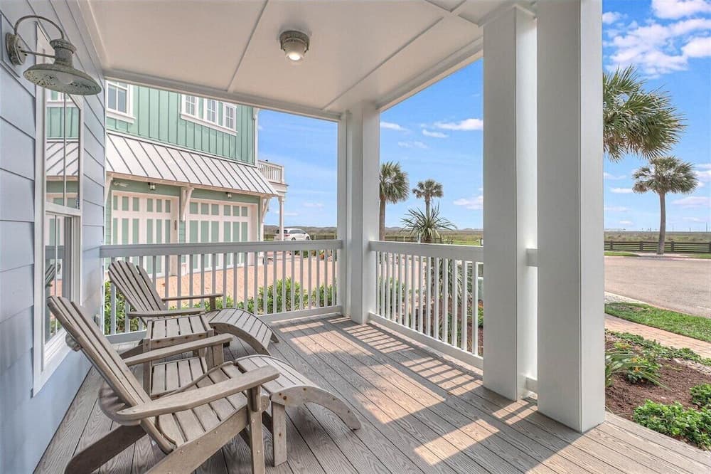 Beyond Paradise #119 - Image 47