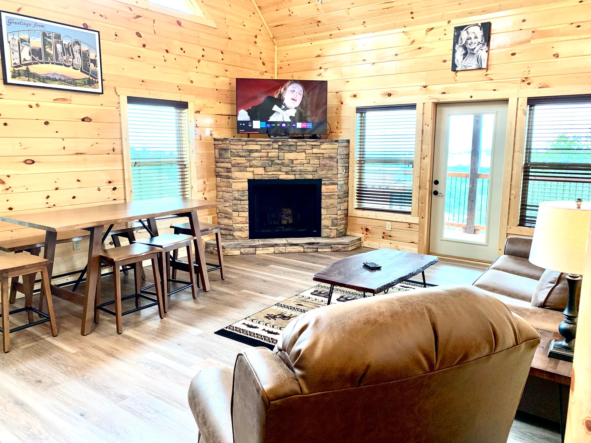 Beyond Views #3323 - Image 3