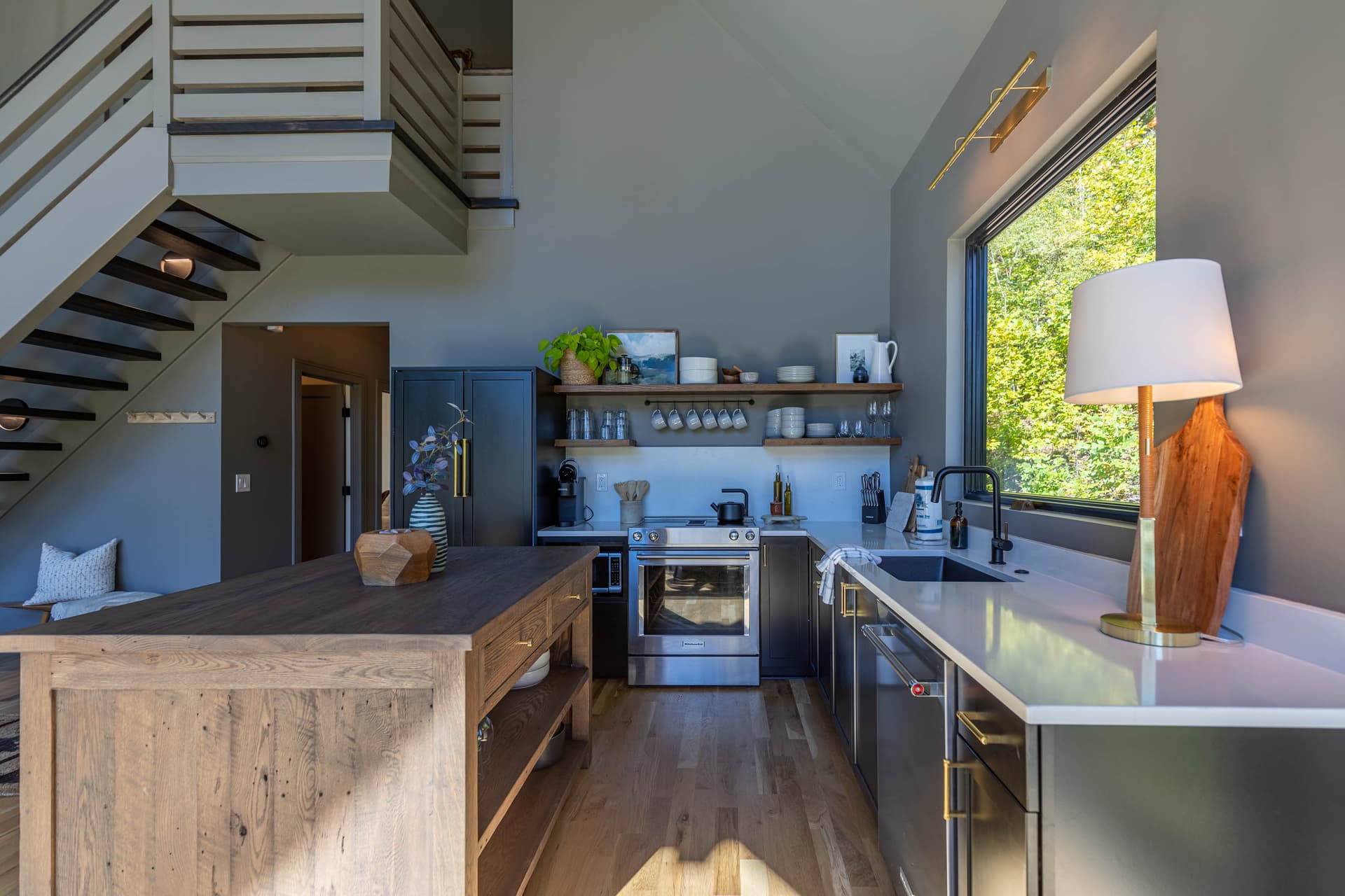 Big Bear Escape - Image 10