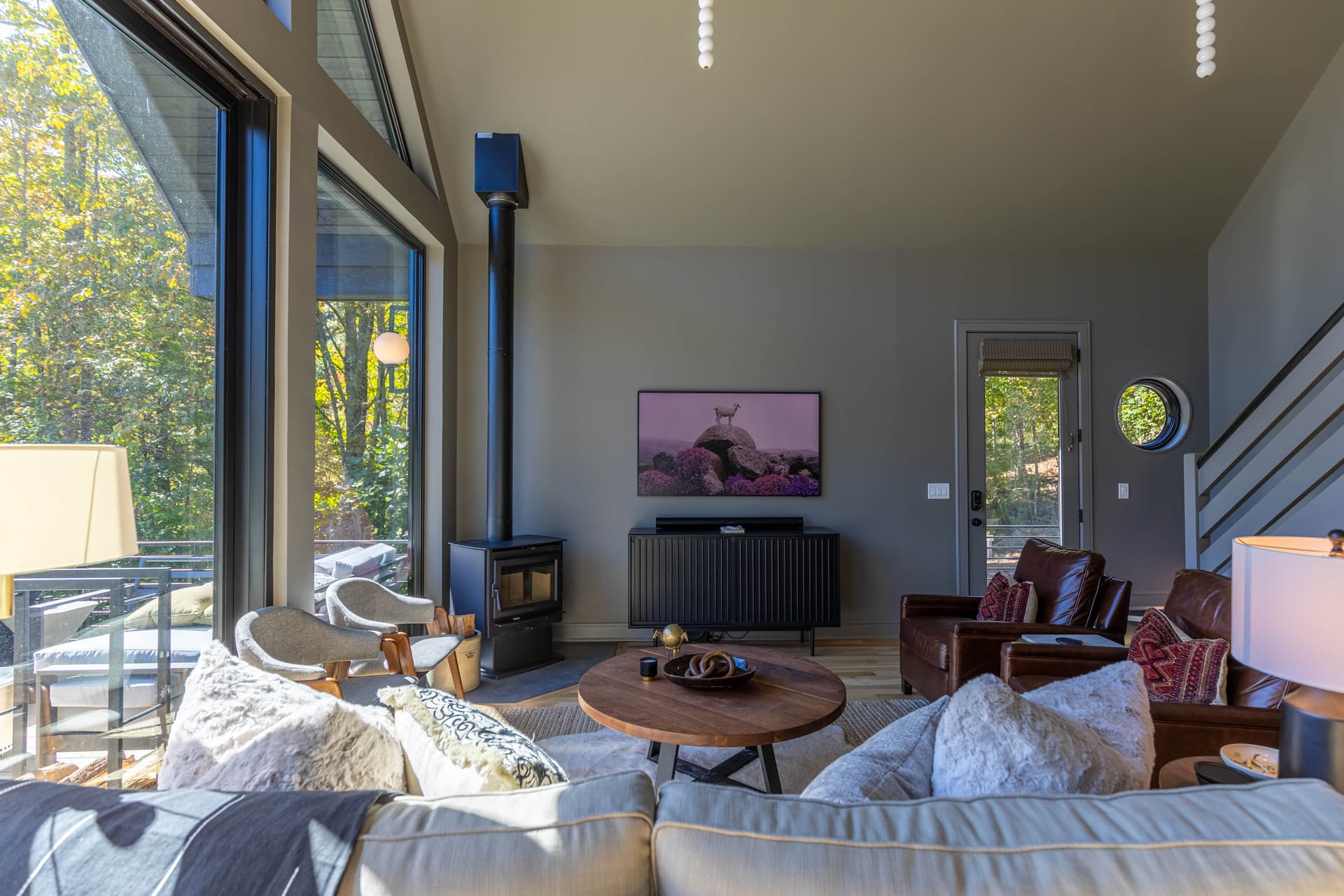 Big Bear Escape - Image 4