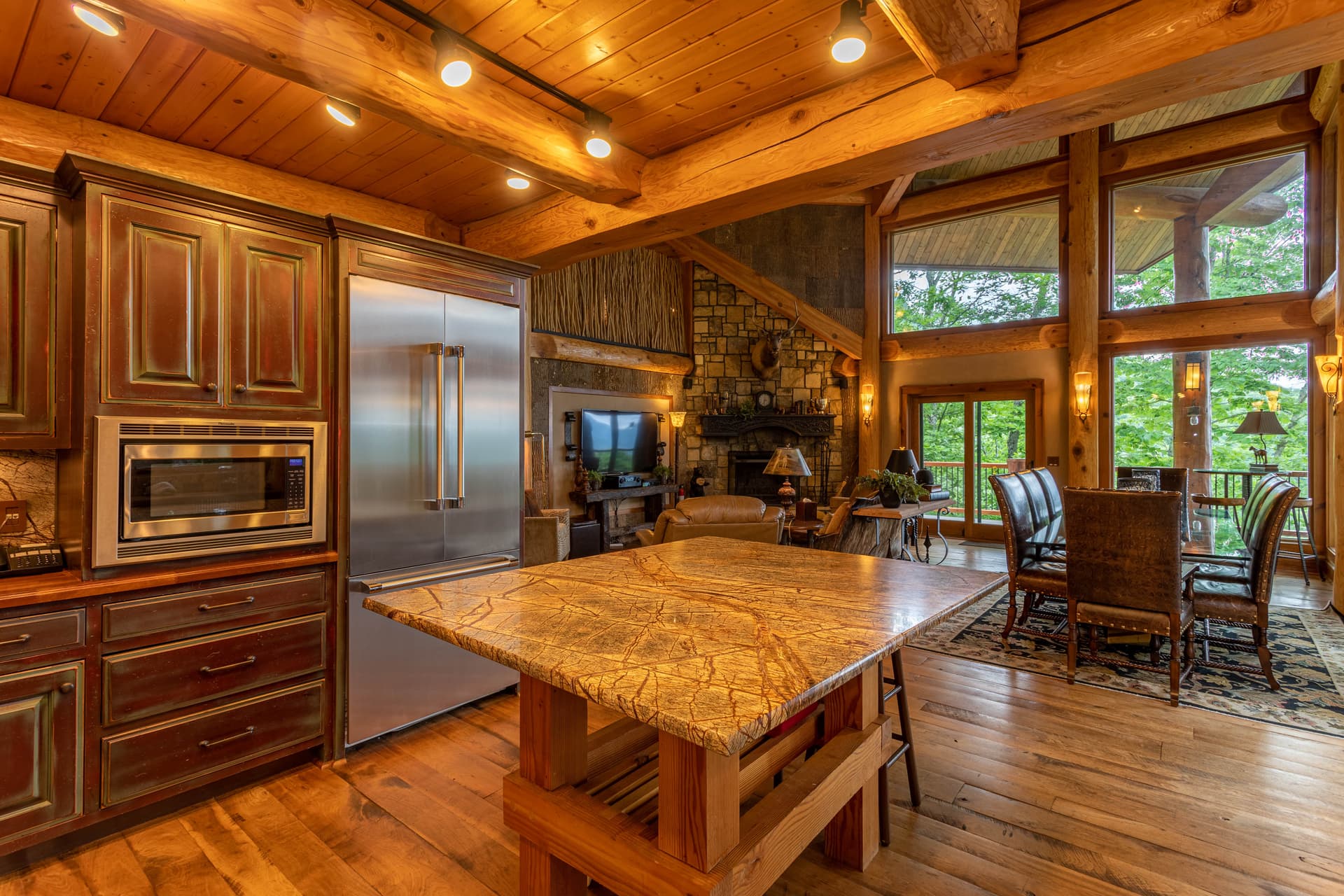 Big Bear Lodge - Image 5