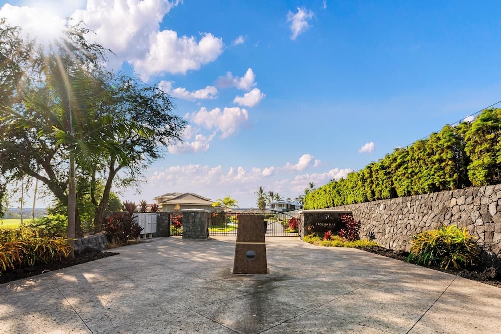 Holua Kai #100 - Image 33