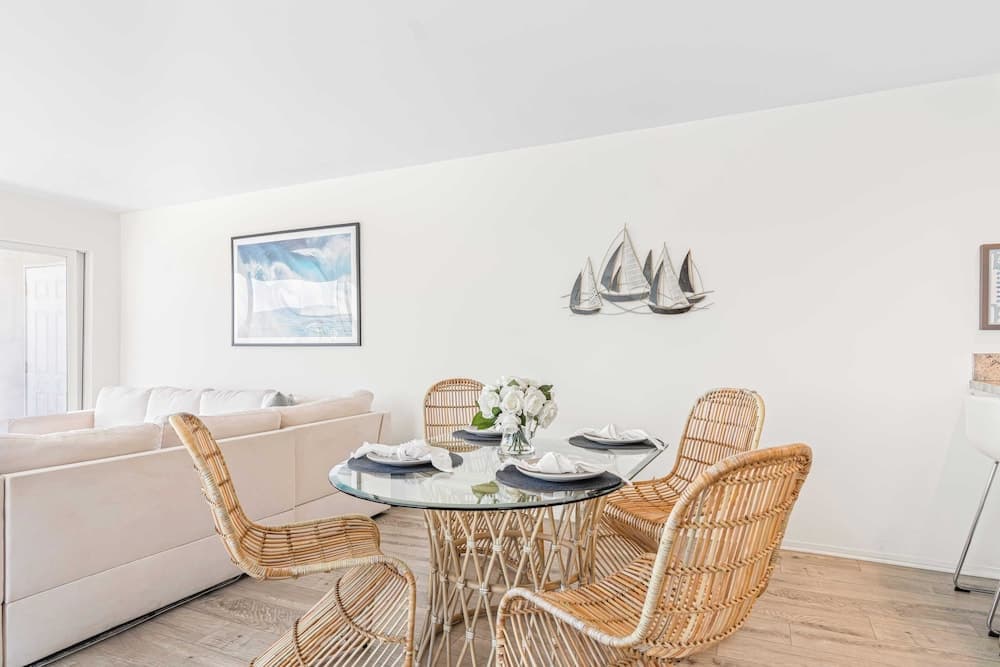 Big Rock Beach Retreat - Image 12