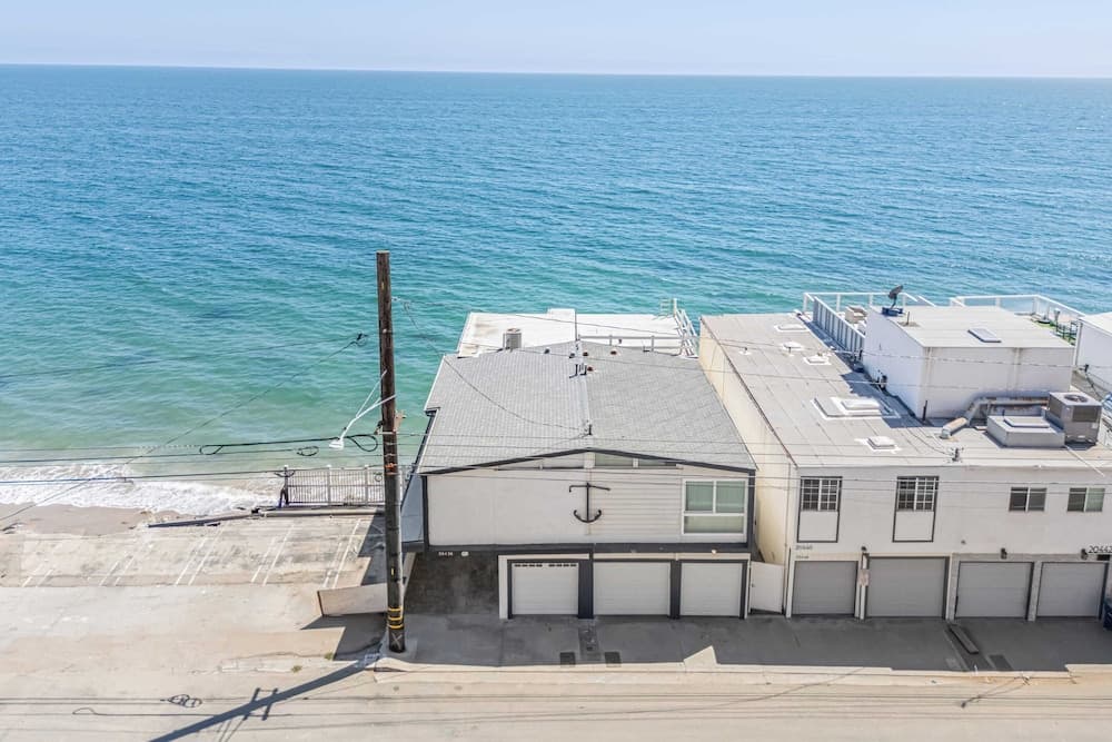 Big Rock Beach Retreat - Image 34