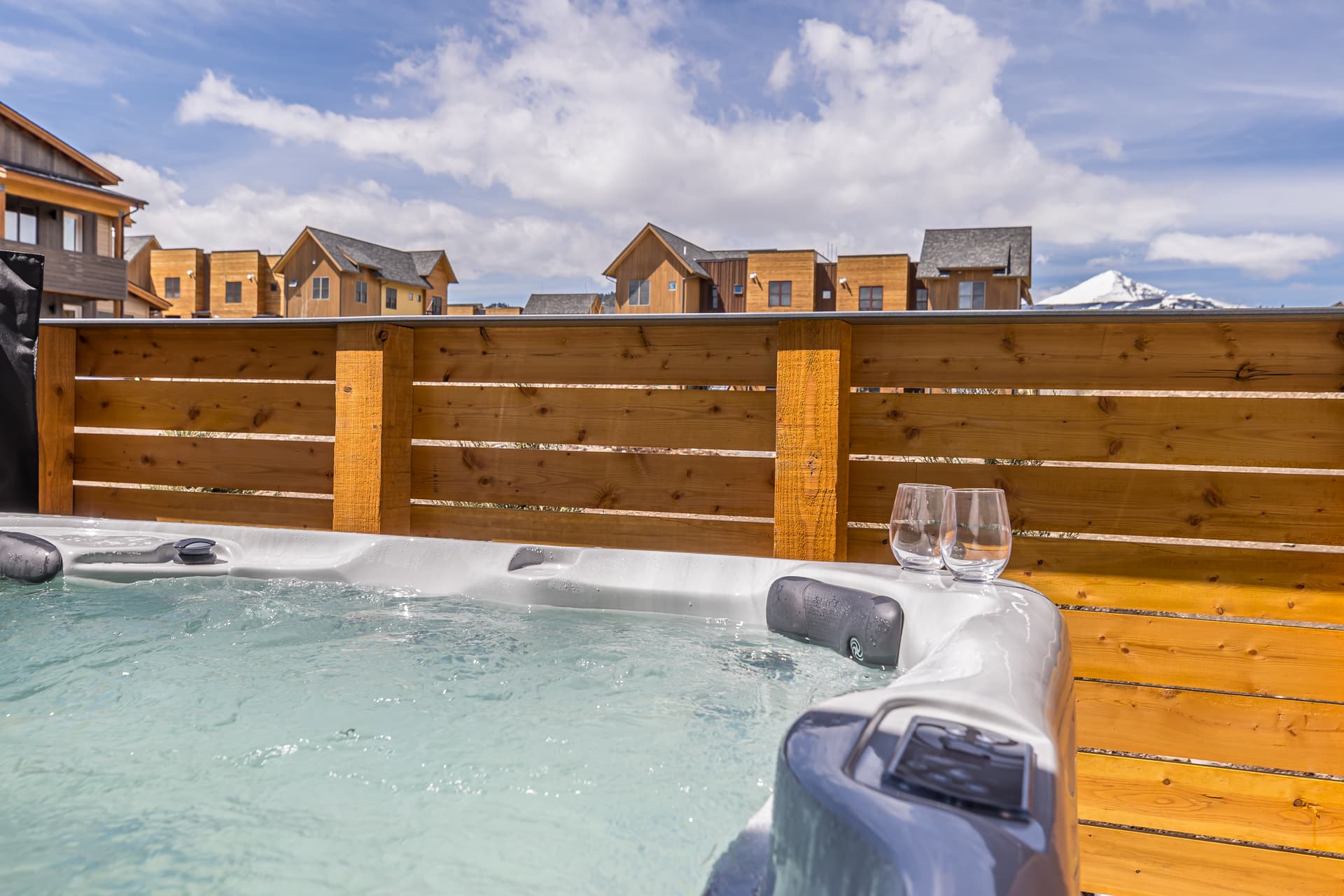 Copper John Luxury Getaway - Image 2