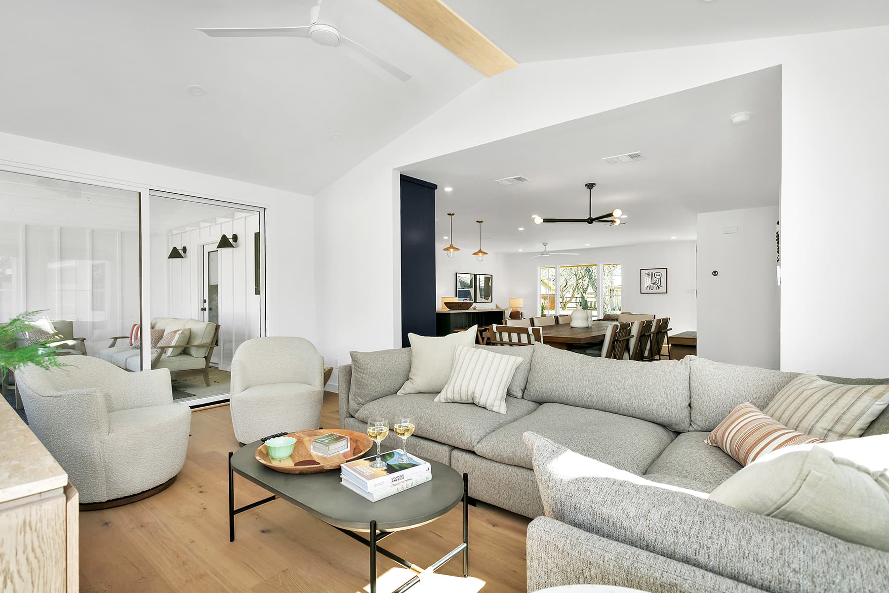 Biscuit House - Image 4